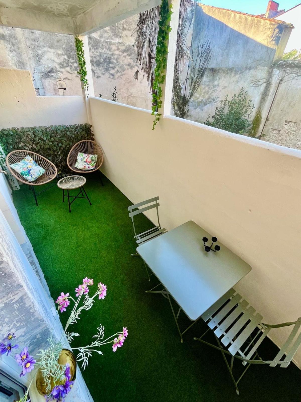Escapade Vintage Avec Terrasse En Centre Historique Διαμέρισμα Λα Ροσέλ Εξωτερικό φωτογραφία